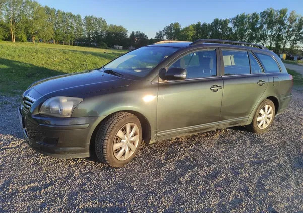 toyota Toyota Avensis cena 14500 przebieg: 245000, rok produkcji 2006 z Koszalin